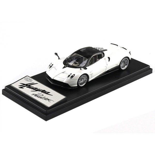 アオシマ 1/43 完成品プラモ PAGANI Huayra Roadster ホワイト