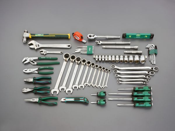 [61個組] 工具セット(1/2インチ)