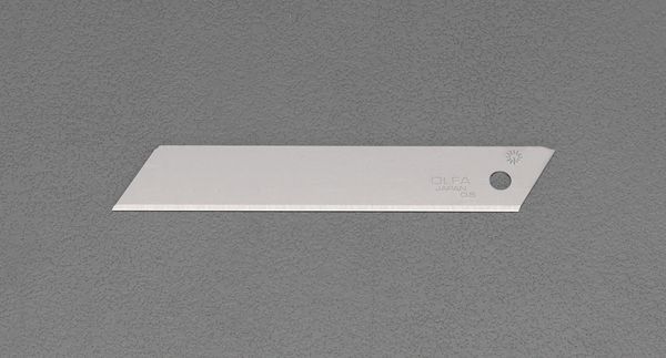 110x18x0.05mm カッターナイフ替刃・折れ