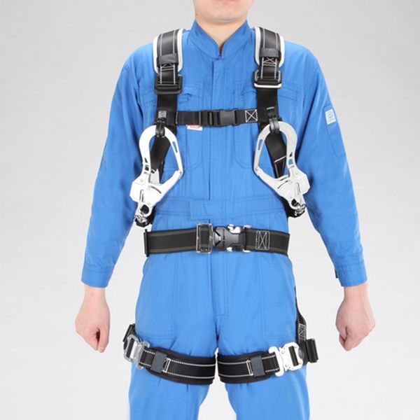 墜落制止用器具(フルハーネス/巻取式ツインランヤード付)