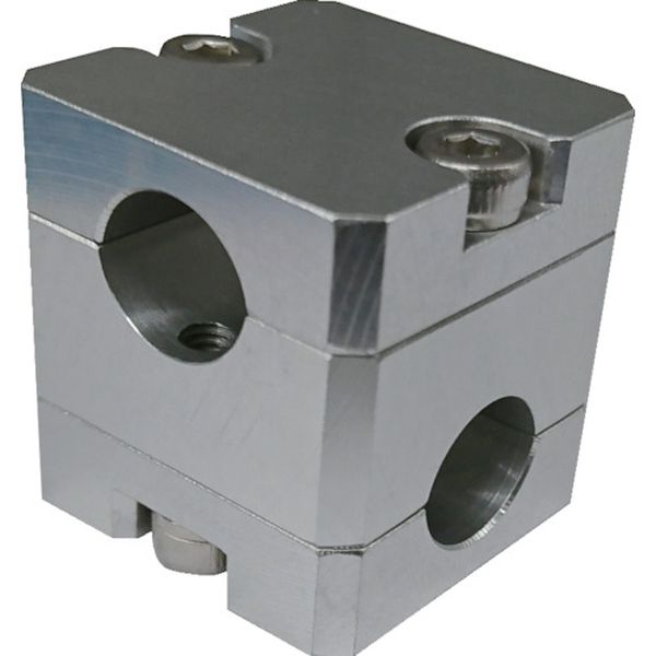 N01861202A 388-8384  クロスコネクター・φ12φ12(後入)