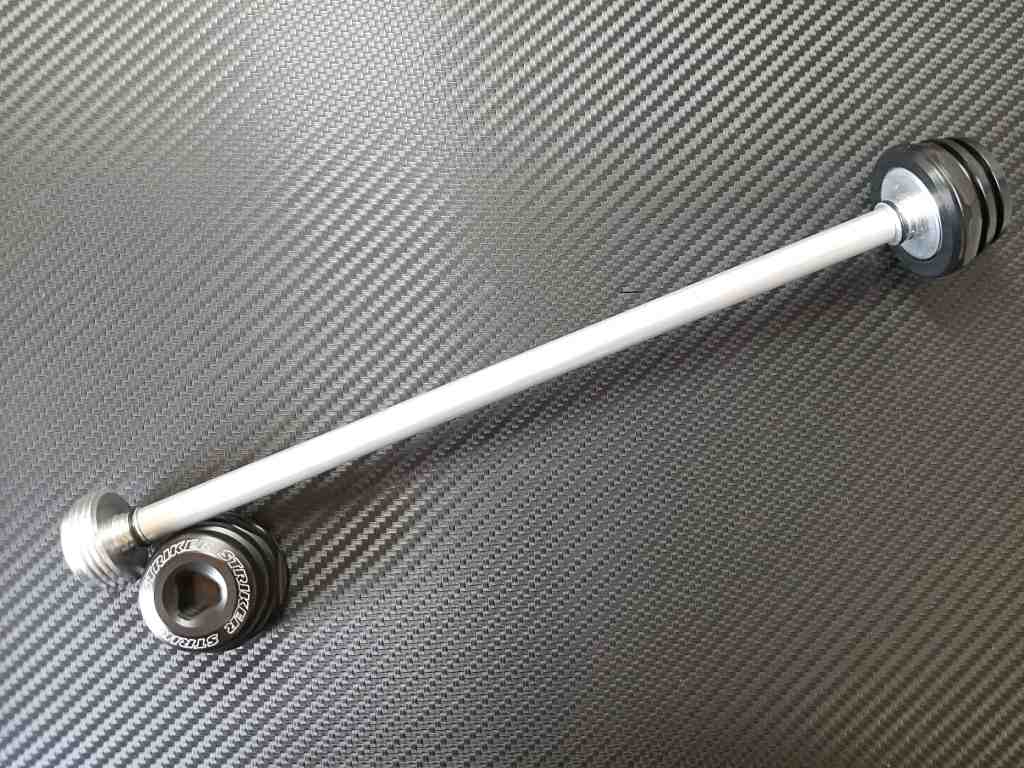 ストライカー STRAIKER アクスルスライダー 貫通タイプ Z900RS