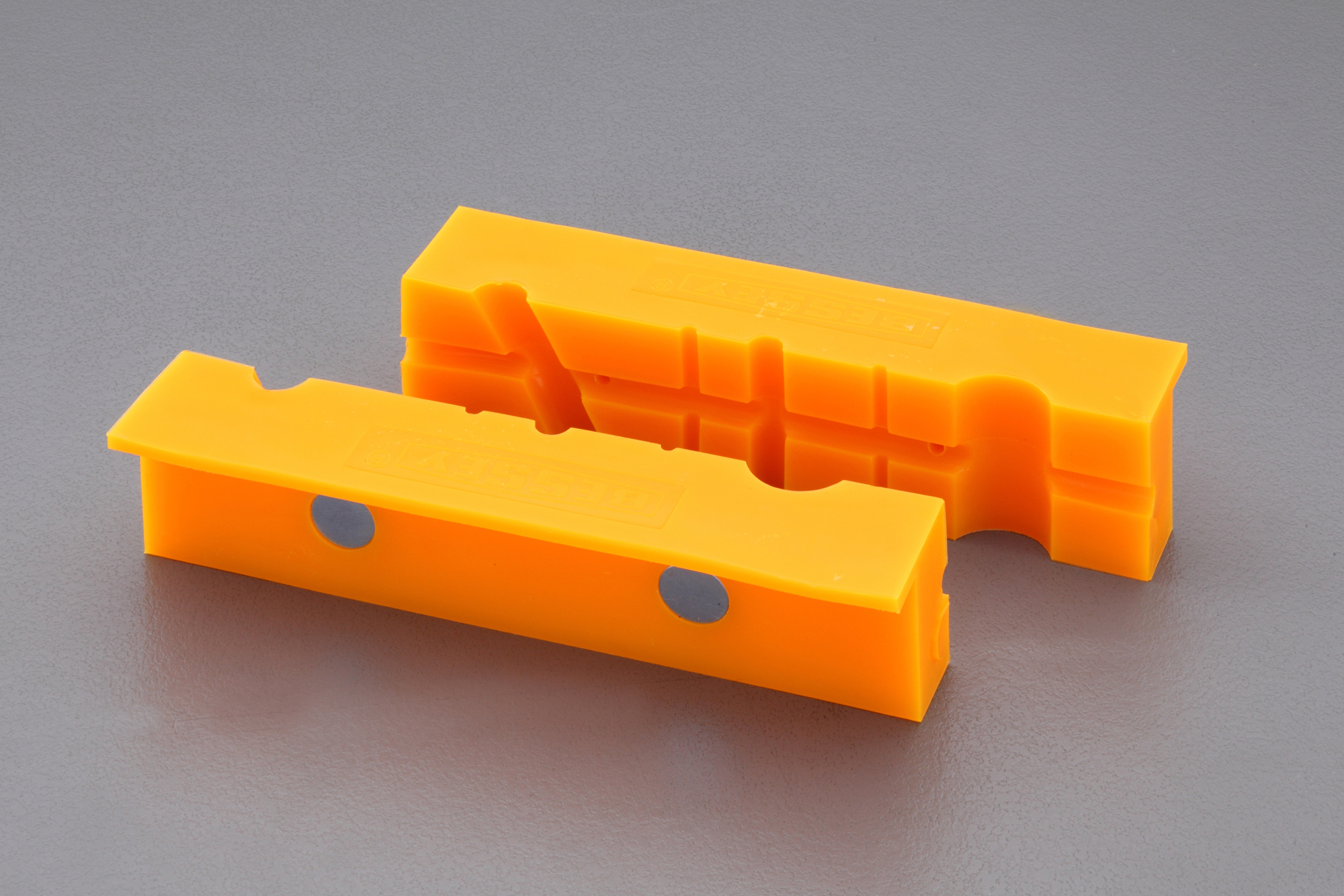 140mm バイス用口金 (プラスチック製)