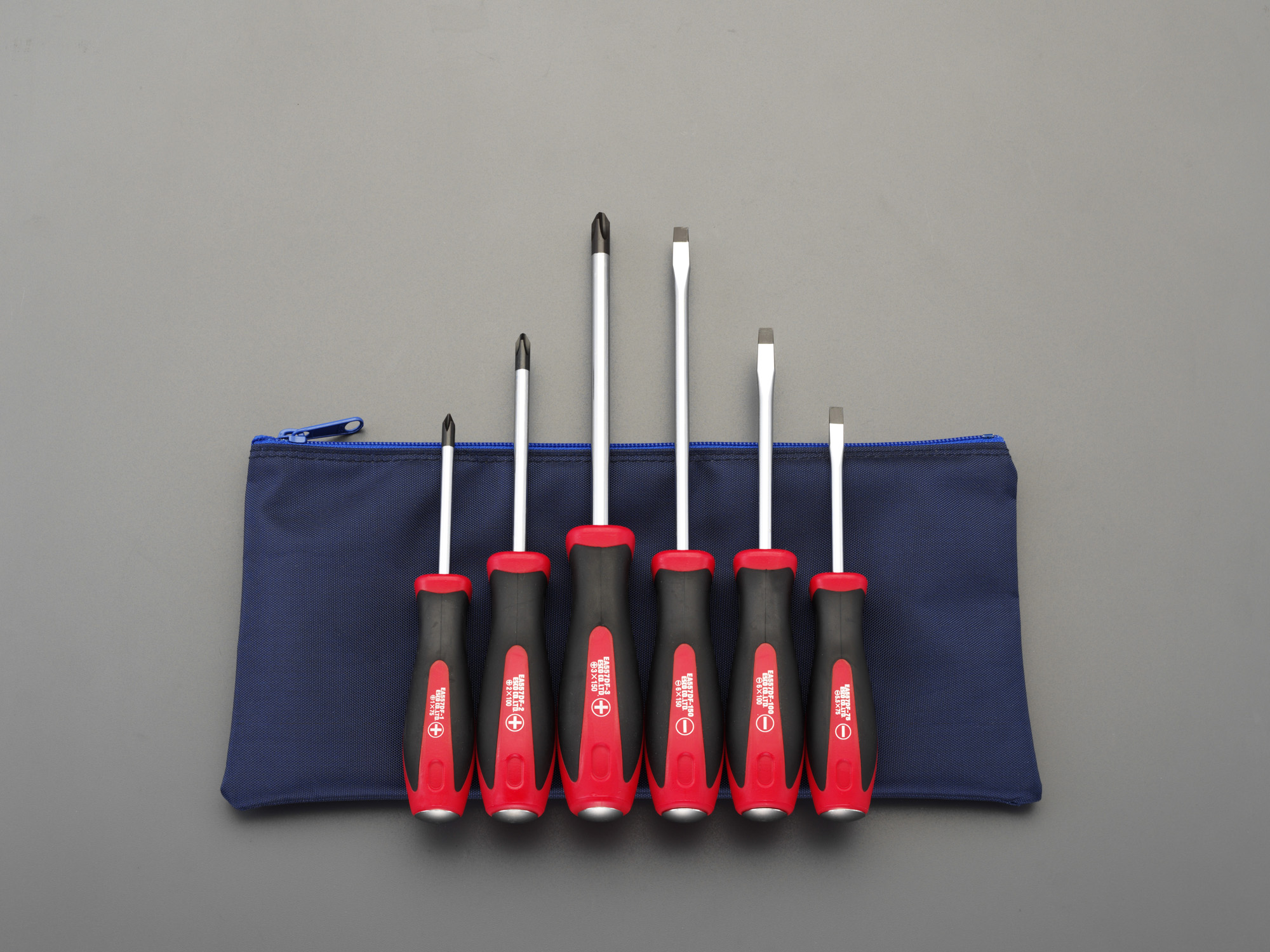 EA557DF600  6本組 ドライバー 貫通柄 ケース付