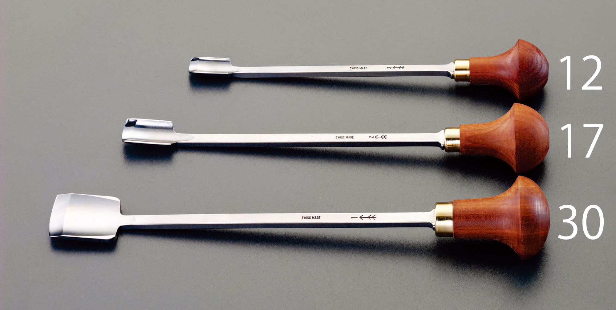 17x235mm くり抜き用丸のみ