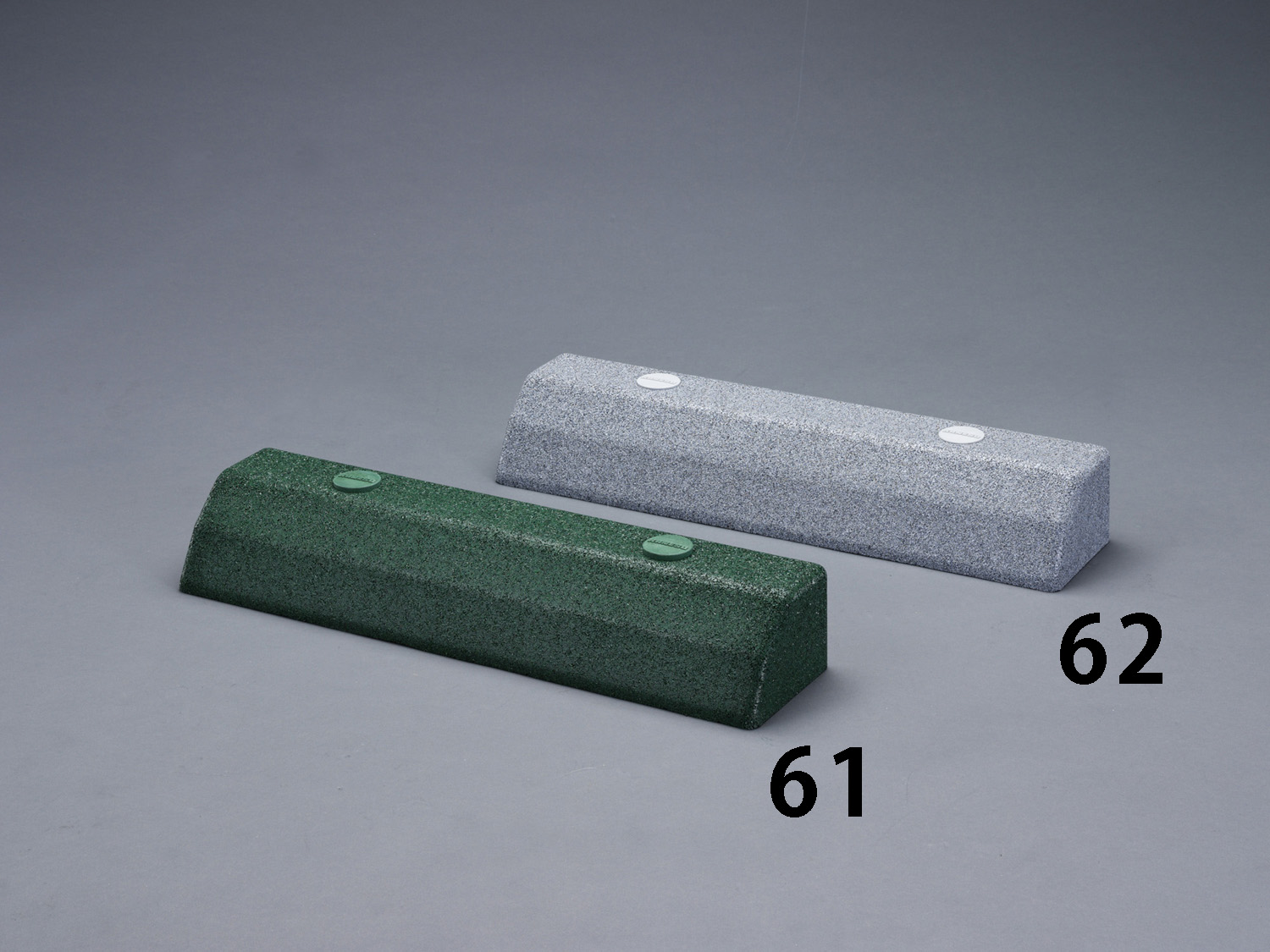 550x130x85mm カーストッパー ゴム製・グレー/2個