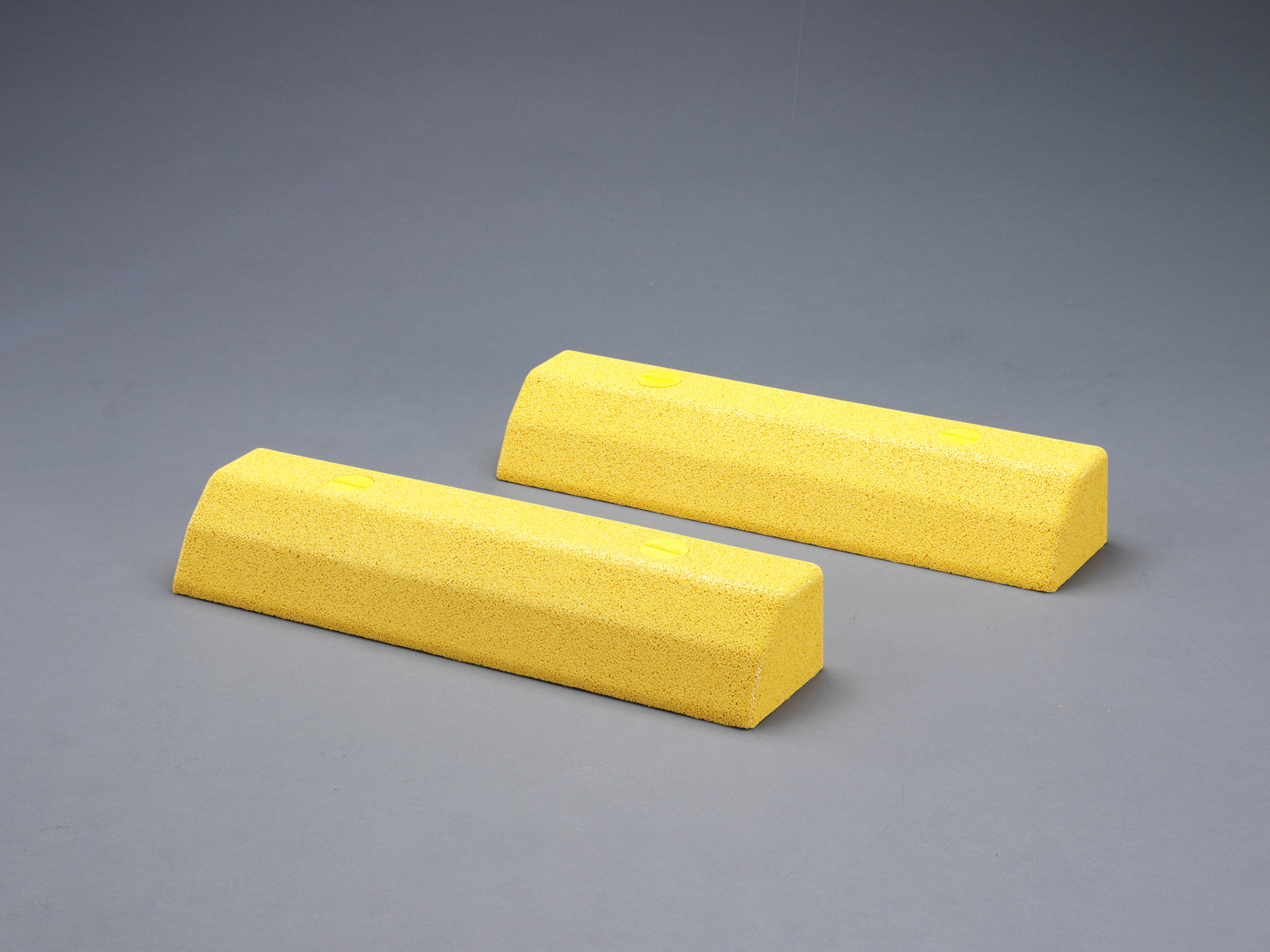 550x130x85mm カーストッパー ゴム製・イエロー/2個