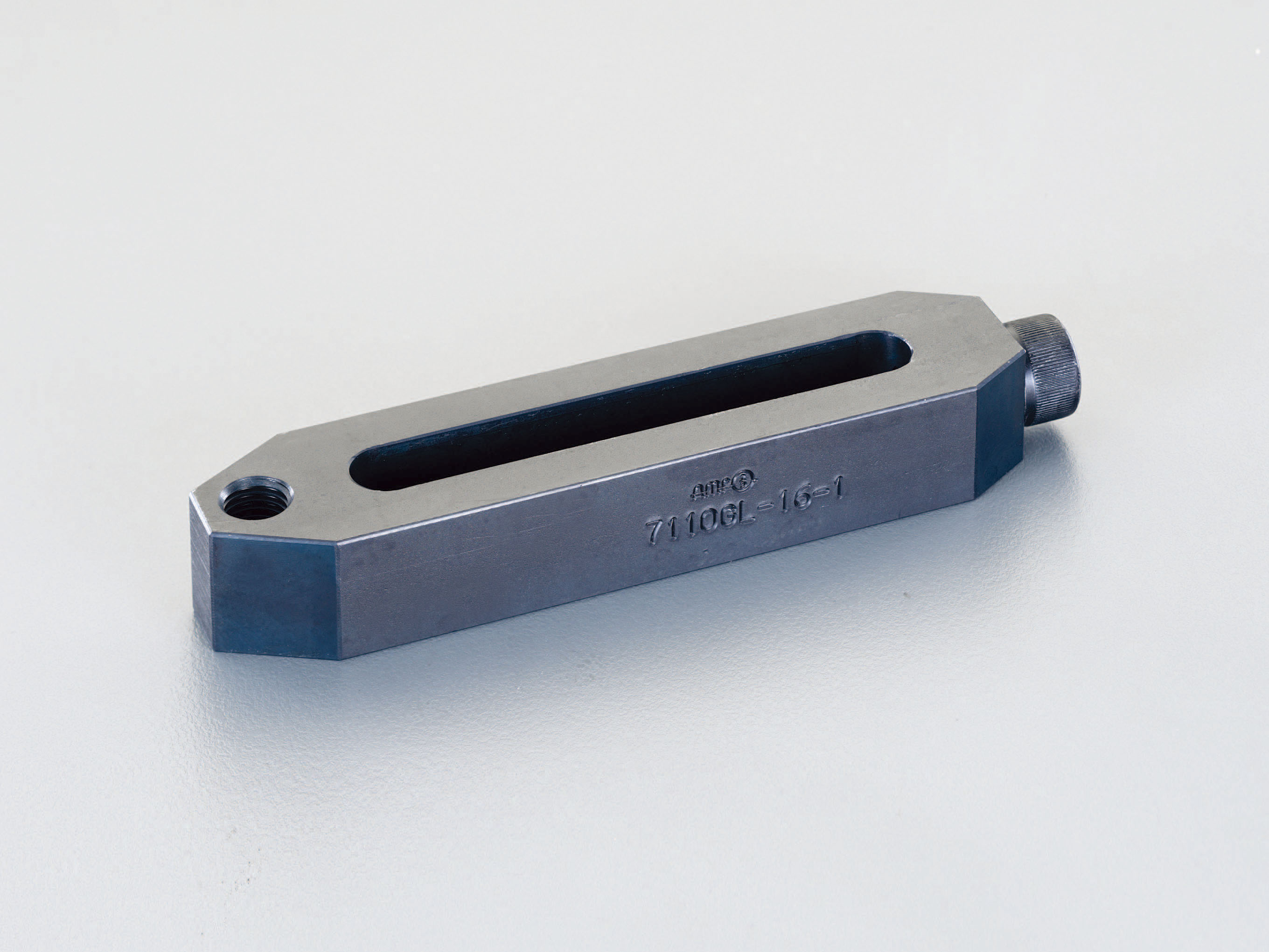 M16/196mm ねじ穴付ロングクランプ