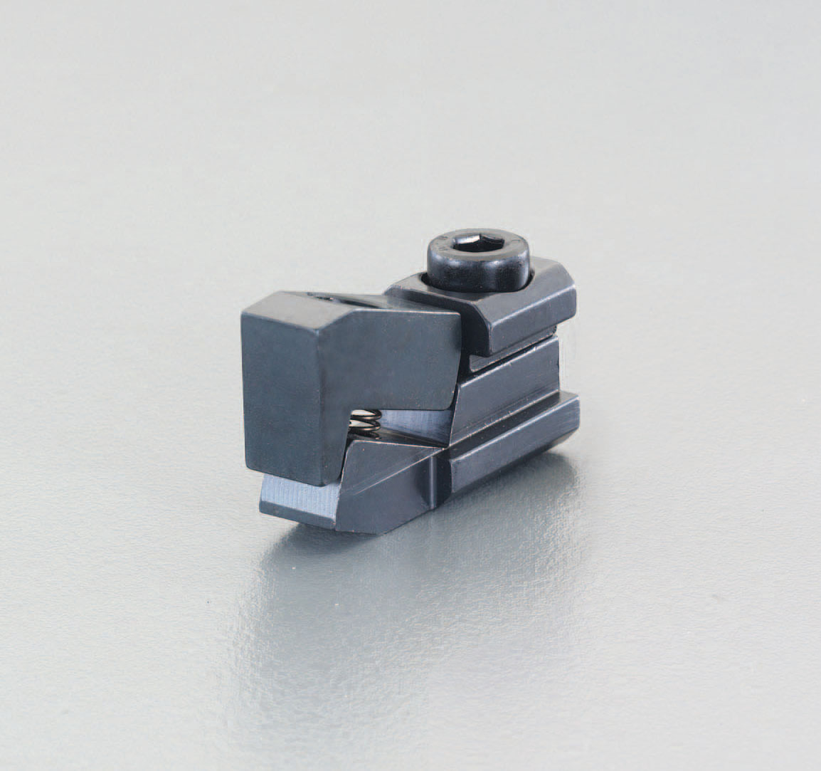 呼14/1.5-13.5mm プルダウンクランプ 2個