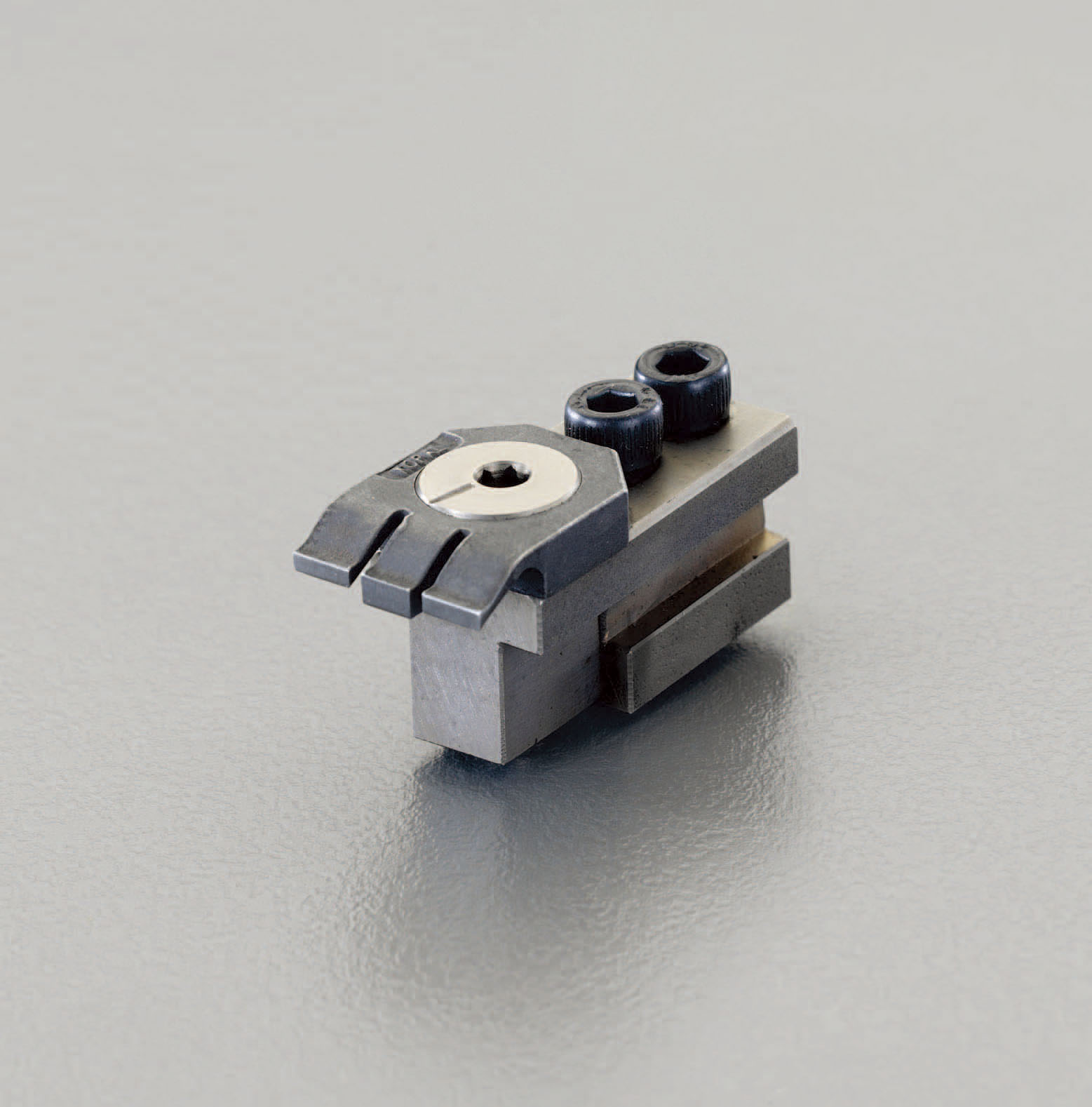 呼18/48x25mm フラットクランプ 2個