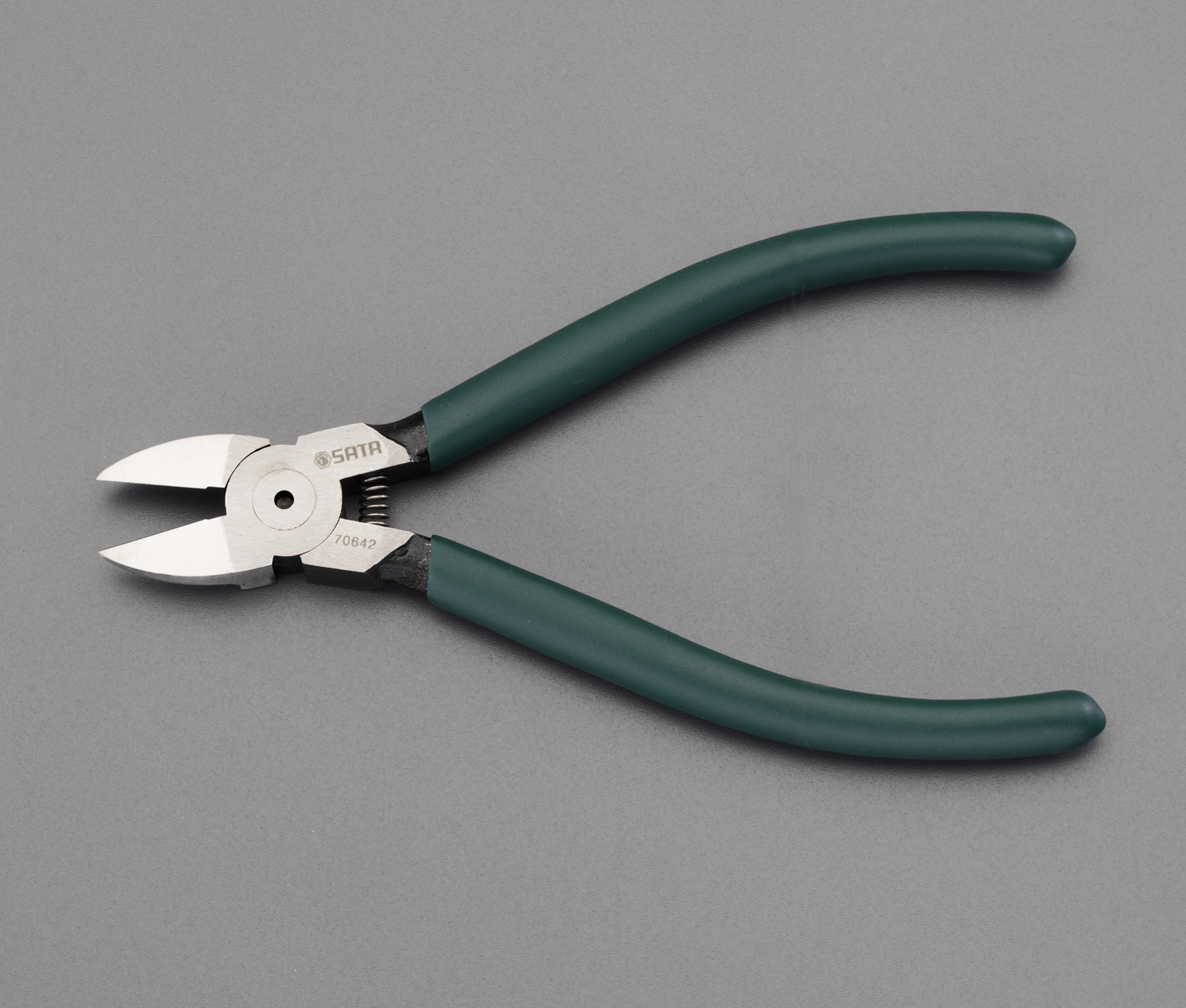 150mm ニッパー(プラスティック用)