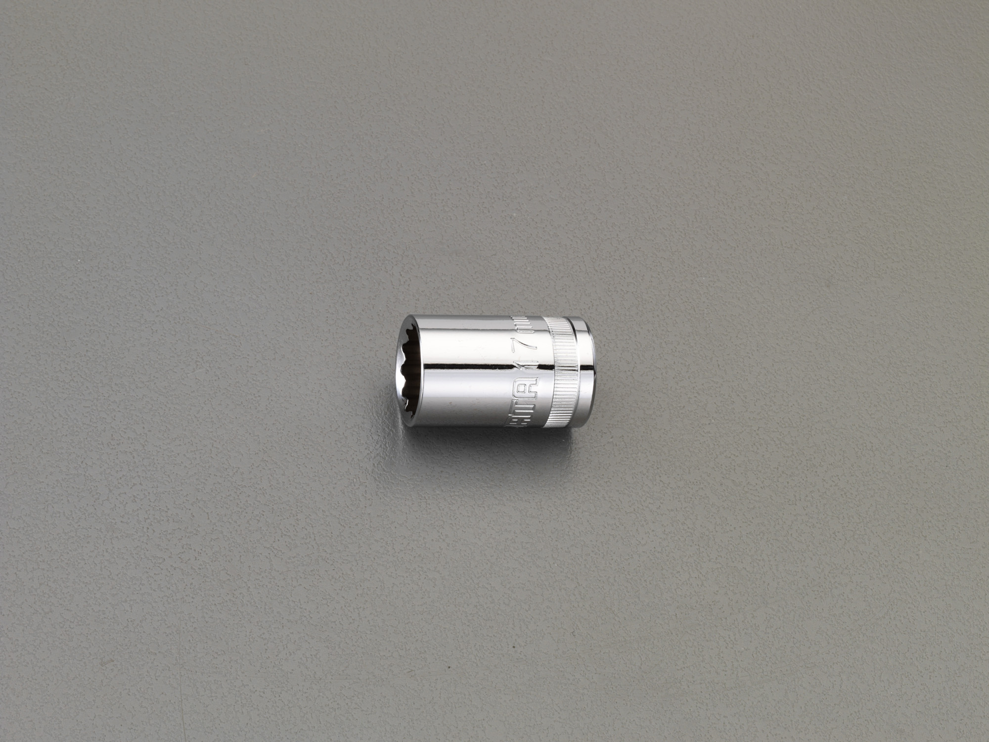 1/2"sqx18mm ソケット(12角)