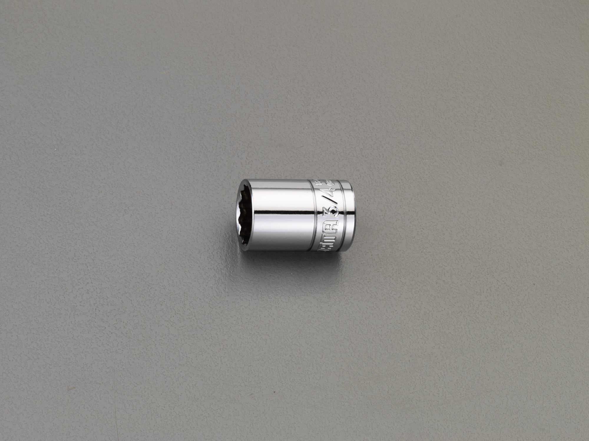 1/2"sqx1 1/8 " ソケット(12角)