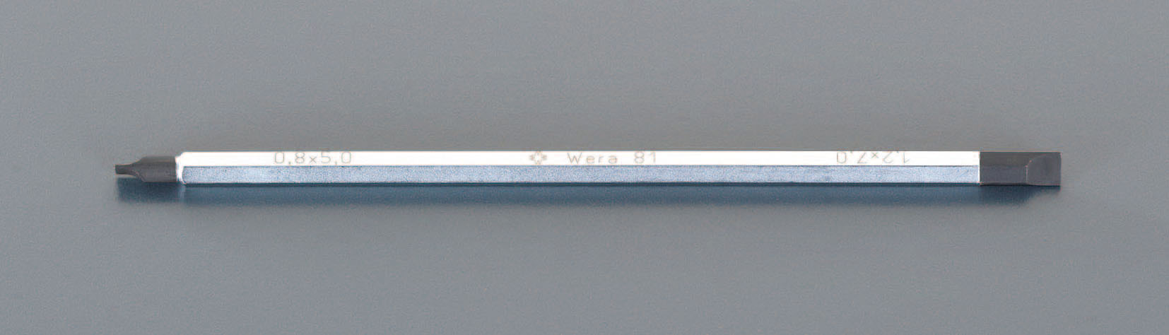 # 2x6.0mm/175mm + - ドライバービット・両頭