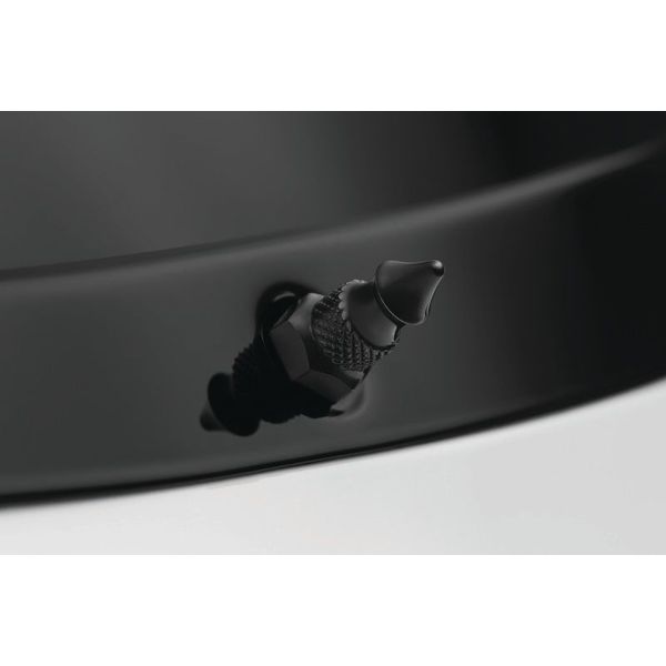 Kuryakyn Windshield Mount Spikes 1/4-20X5/8in 96-13 FLH Touring Black